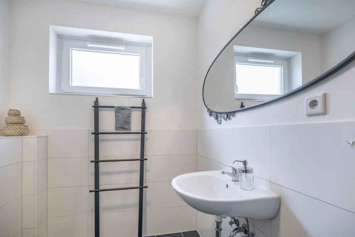 Modern Apartment For 6 Close To The Schanzenviertel - Unit 2 Hamburg 0*,